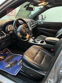 جیپ گراند شیرۆکی